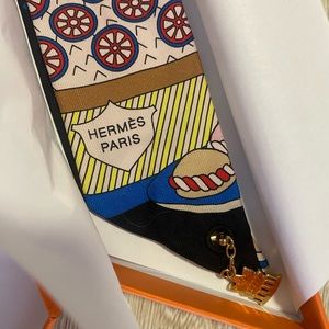 Hermes Patisserie Charm Twilly